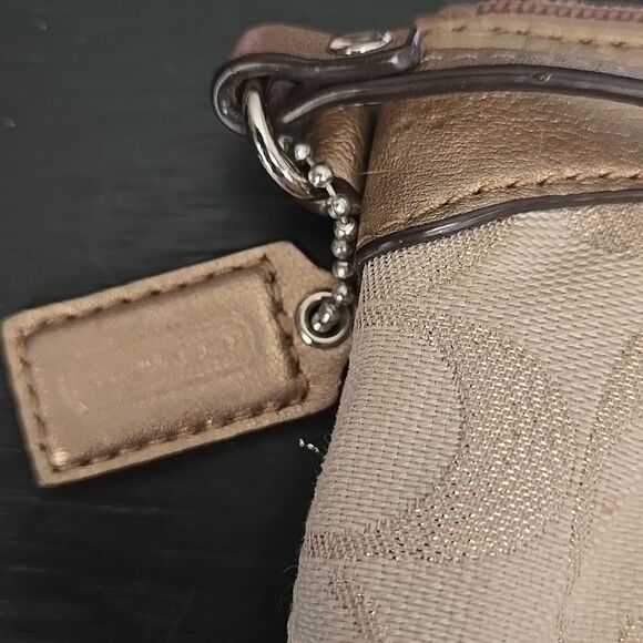 Gold Coach Wristlet Clutch Wallet Carryall Designer Womens Fancy Y2k Fun Trip - Picture 5 of 16